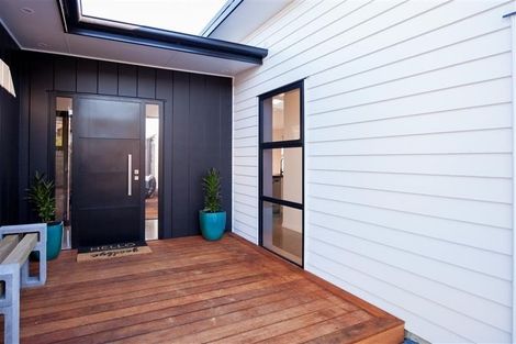 Photo of property in 41 Cyrus Street, Whalers Gate, New Plymouth, 4310