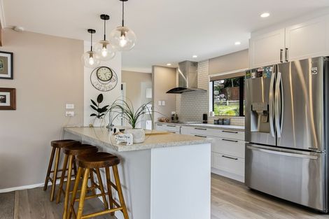 Photo of property in 8 Heathvale Place, Heathcote Valley, Christchurch, 8022