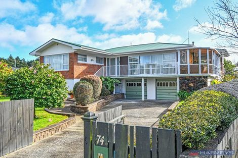 Photo of property in 74 Grande Vue Road, Hillpark, Auckland, 2102