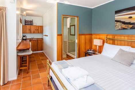 Photo of property in 2480 Wyuna Bay Road, Wyuna Bay, Coromandel, 3581