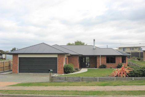Photo of property in 39 Grove Avenue, Weston, Oamaru, 9401