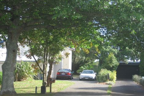 Photo of property in 86 Exmouth Road, Northcote, Auckland, 0627