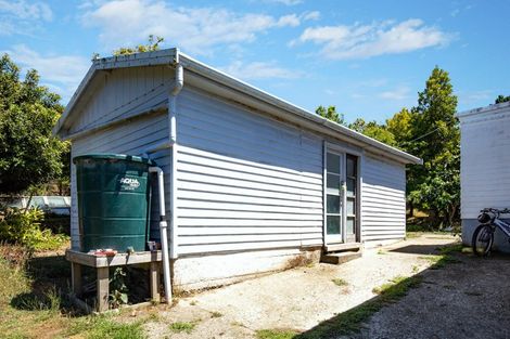 Photo of property in 2850 South Head Road, South Head, Helensville, 0874