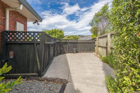 Photo of property in 24 Wendy Place, Heathcote Valley, Christchurch, 8022