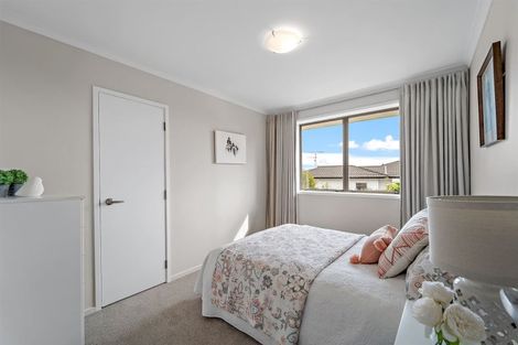Photo of property in 1/31 Cliff Road, Torbay, Auckland, 0630