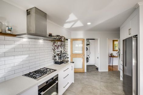Photo of property in 16 Surrey Street, Taradale, Napier, 4112