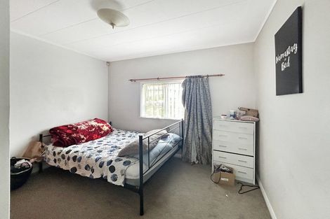 Photo of property in 2 Morgan Street, Castlecliff, Whanganui, 4501