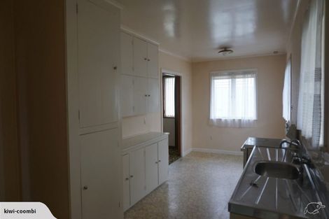 Photo of property in 14 Rogan Street, Mount Roskill, Auckland, 1041