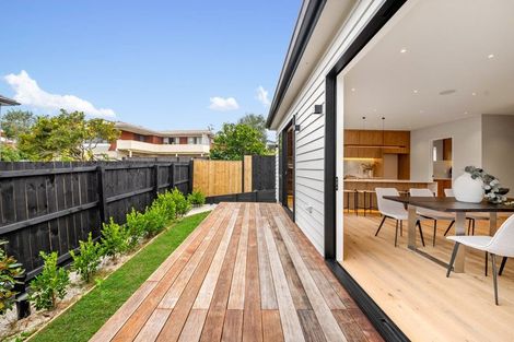 Photo of property in 202b Clovelly Road, Bucklands Beach, Auckland, 2012