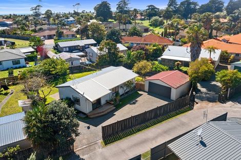 Photo of property in 4b Novelle Grove, Papamoa Beach, Papamoa, 3118