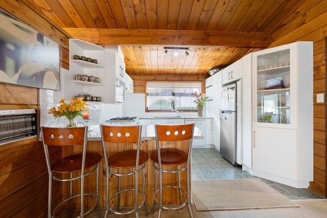 Photo of property in 4 Spruce Place, Totara Heights, Auckland, 2105