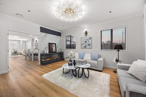 Photo of property in 35 Park Green Avenue, Rosehill, Papakura, 2113