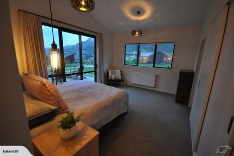 Photo of property in 36 Jacks Point Rise, Jacks Point, Queenstown, 9371