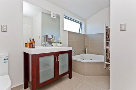 Photo of property in 24 Church Street, Onehunga, Auckland, 1061