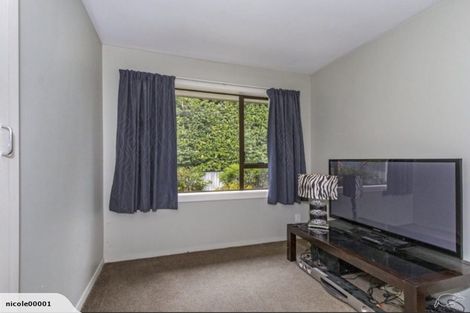 Photo of property in 115 Grimseys Road, Redwood, Christchurch, 8051