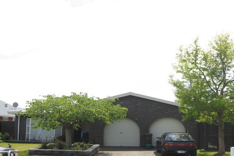 Photo of property in 24 Regency Crescent, Redwood, Christchurch, 8051