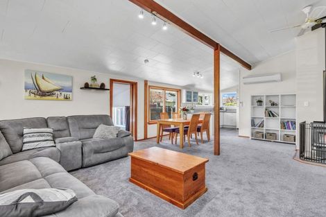 Photo of property in 34 Fenhall Street, Russley, Christchurch, 8042