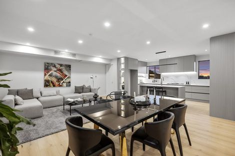 Photo of property in 13a Dominion Street, Takapuna, Auckland, 0622