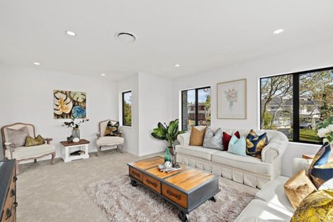 Photo of property in 46 Marina View Drive, West Harbour, Auckland, 0618