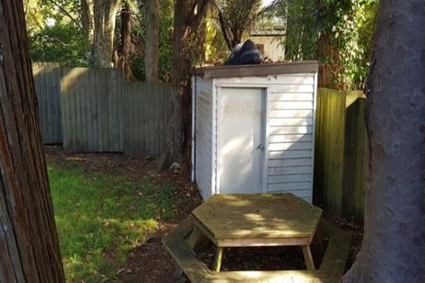 Photo of property in 53 Lawrence Crescent, Hillpark, Auckland, 2102