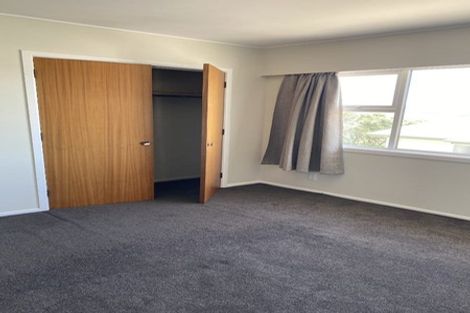Photo of property in 7 Carluke Street, Paparangi, Wellington, 6037