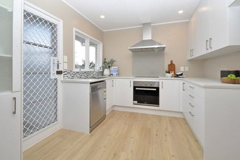 Photo of property in 2/59 Francis Street, Hauraki, Auckland, 0622