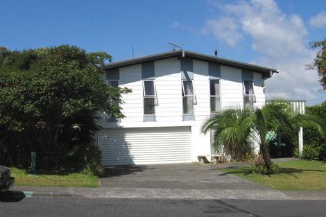 Photo of property in 35 Danbury Drive, Torbay, Auckland, 0630