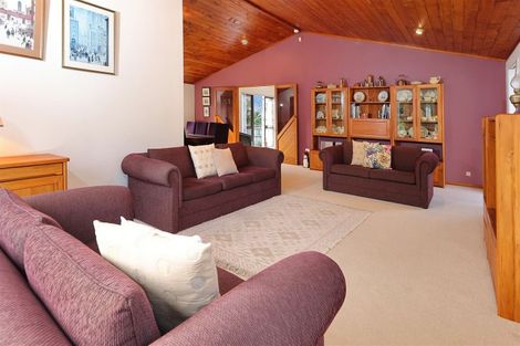 Photo of property in 13 Vintage Drive, Henderson, Auckland, 0612