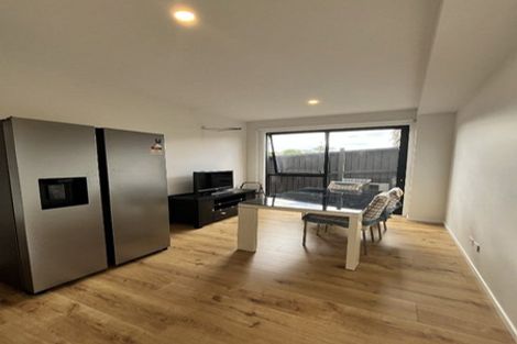 Photo of property in 41 Spencer Road, Oteha, Auckland, 0632