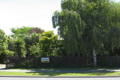 Photo of property in 105 Champion Street, Edgeware, Christchurch, 8013