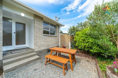 Photo of property in 19b Mulberry Street, Maungaraki, Lower Hutt, 5010