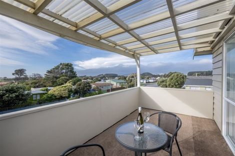 Photo of property in 25 Koromiko Street, Otaki Beach, Otaki, 5512