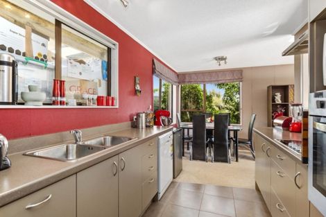 Photo of property in 45 Kingsley Street, Stokes Valley, Lower Hutt, 5019