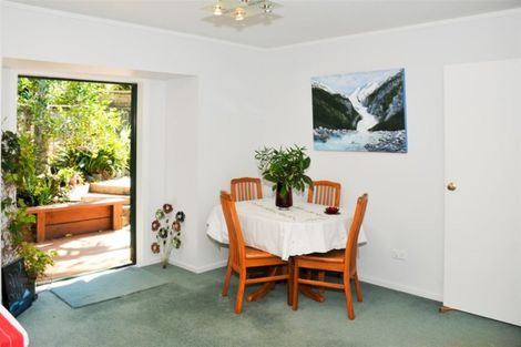 Photo of property in 36 Emlyn Place, Torbay, Auckland, 0630