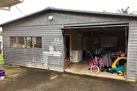 Photo of property in 212 Captain Springs Road, Onehunga, Auckland, 1061