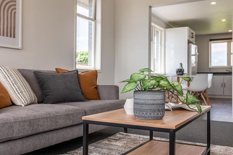 Photo of property in 1 Kauri Street, Levin, 5510