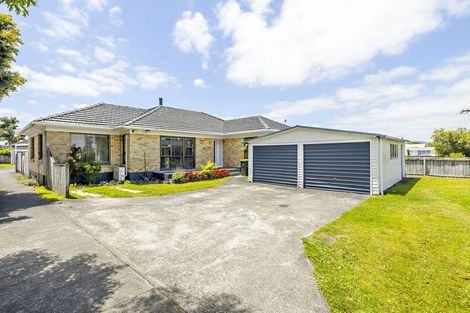 Photo of property in 18 Cameron Street, Papakura, 2110