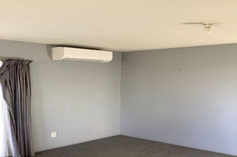 Photo of property in 2 Farm Lane, Parklands, Christchurch, 8083