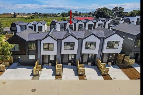 Photo of property in 60 Waipuhinui Way, Wiri, Auckland, 2104