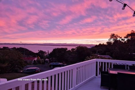 Photo of property in 72 Hadfield Street, Beach Haven, Auckland, 0626