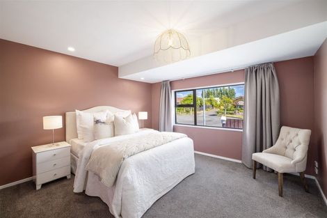 Photo of property in 20 Sawtell Place, Northcote, Christchurch, 8052