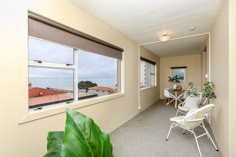 Photo of property in 127 Saint Aubyn Street, New Plymouth, 4310