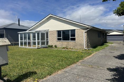 Photo of property in 83 Reid Street, Blaketown, Greymouth, 7805