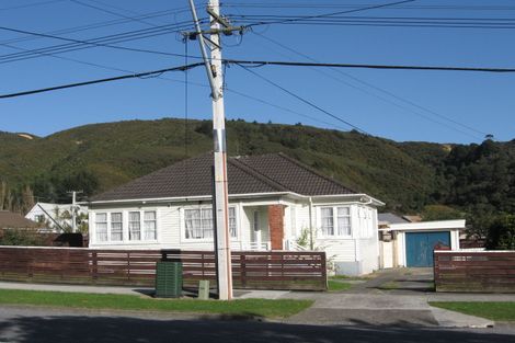 Photo of property in 90 Seddon Street, Naenae, Lower Hutt, 5011