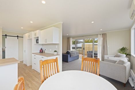Photo of property in 8 Newlyn Place, Welbourn, New Plymouth, 4312