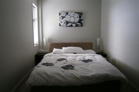 Photo of property in City Lodge Apartments, 401/115 Vivian Street, Te Aro, Wellington, 6011