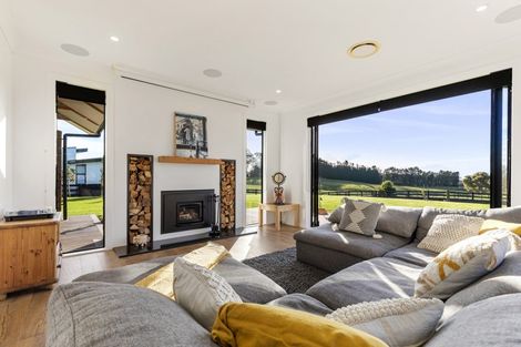 Photo of property in 27 Church View Road, Waiau Pa, Pukekohe, 2679