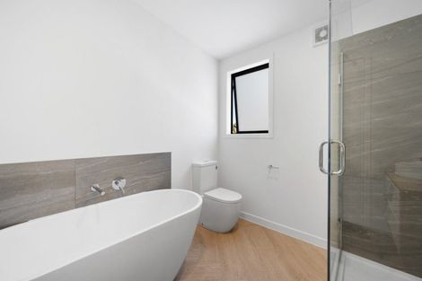 Photo of property in 2/8 Bennett Road, Pakuranga, Auckland, 2010