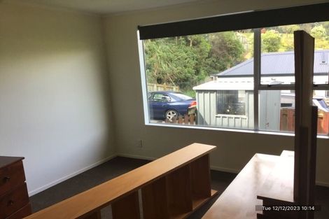 Photo of property in 3 Spruce Grove, Ranui, Porirua, 5024