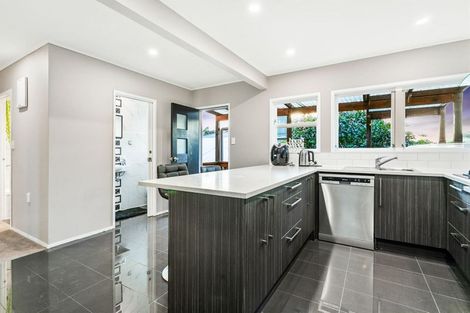 Photo of property in 554 Swanson Road, Ranui, Auckland, 0612